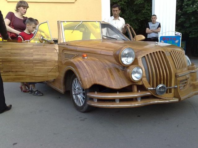 Wooden car (14 pics)