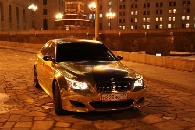 Golden BMW M5 (11 pics)