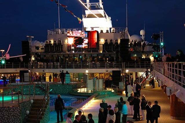 The presentation of the cruise ship Mein Schiff (28 pics)