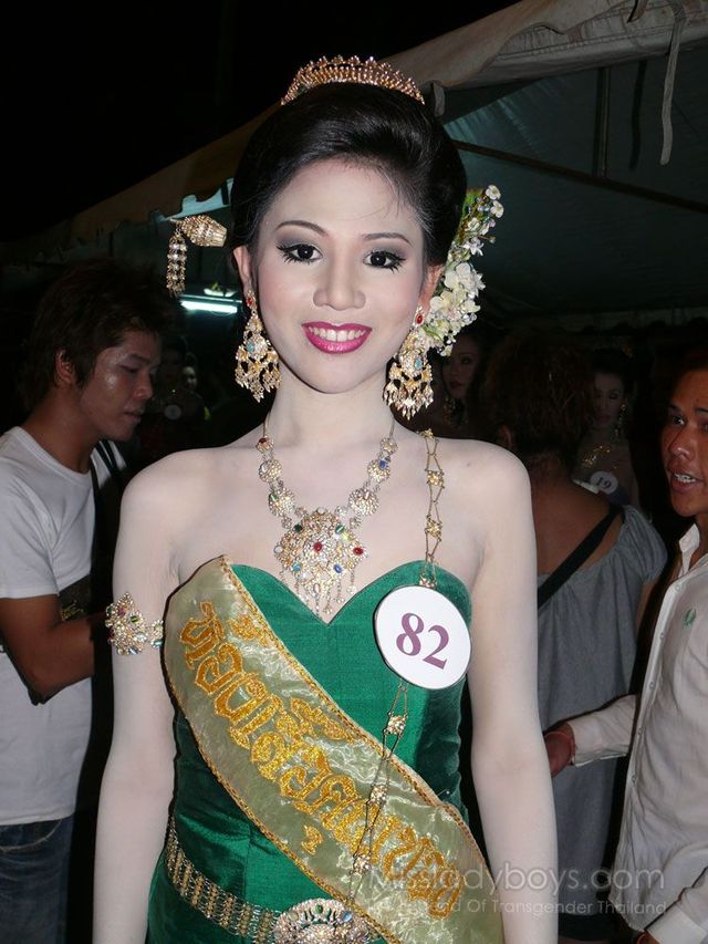 Miss Ladyboy (38 photos)