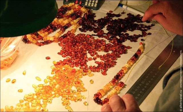Excursion to the Amber Factory (29 photos)