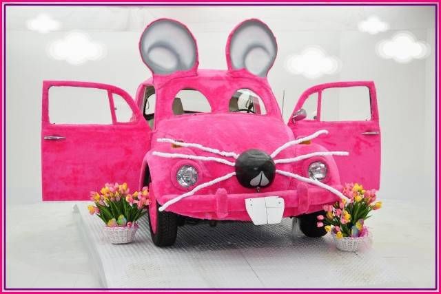 Ridiculous pink mouse shaped car (5 pics)