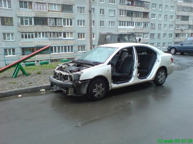 Thieves work fast with cars (8 pics)