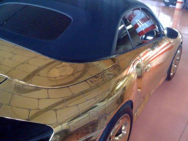 Golden Porsche from Russia with love (19 pics)