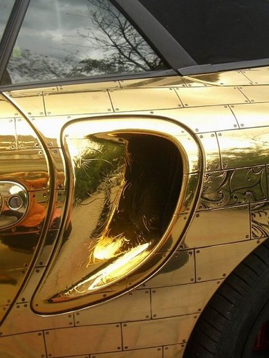 Golden Porsche from Russia with love (19 pics)
