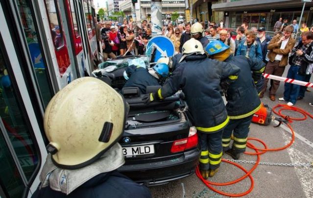 The accident in Tallinn (24 photos)