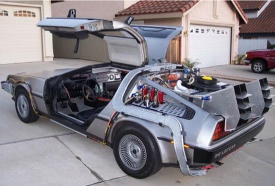Homemade cars from famous movies (13 pics)