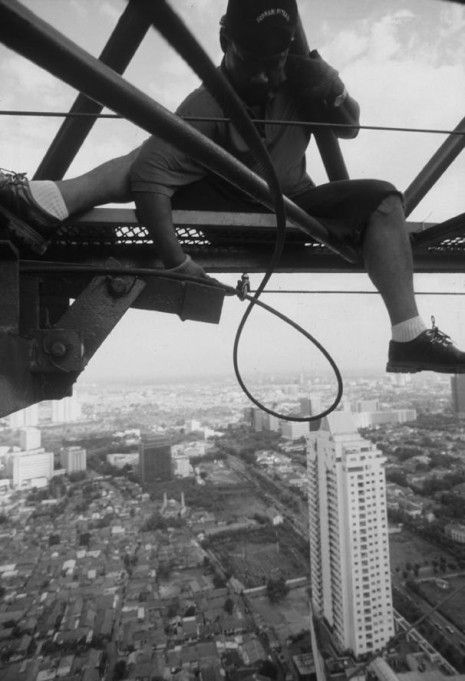 Indonesian construction workers (23 photos)