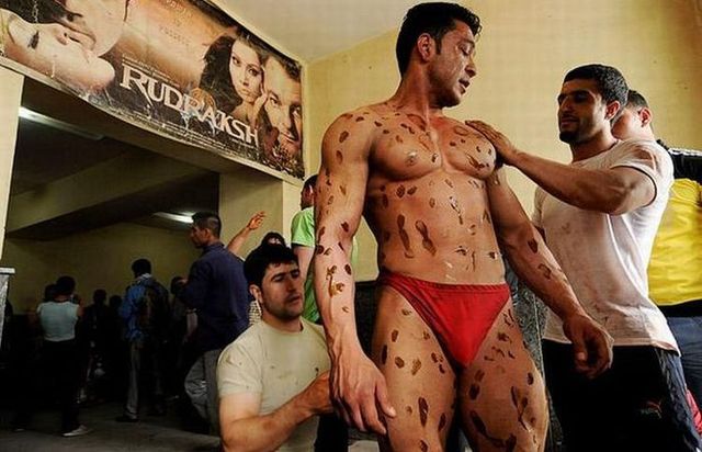 Afghan bodybuilders (14 pics)