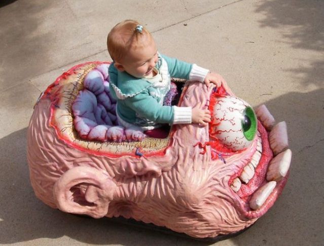 The most frightening child car ever (2 pics)
