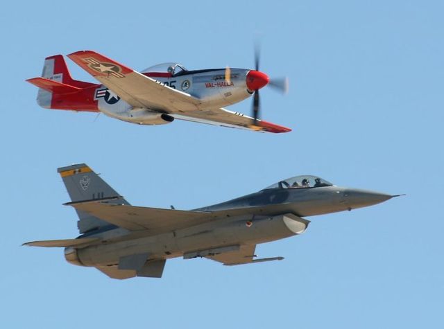 Edwards AFB Airshow (45 photos)
