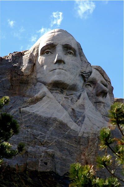 Mount Rushmore and Crazy Horse Memorial (17 pics)