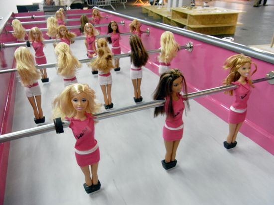 ‘Barbie foot’ – table football for girls (6 pics)