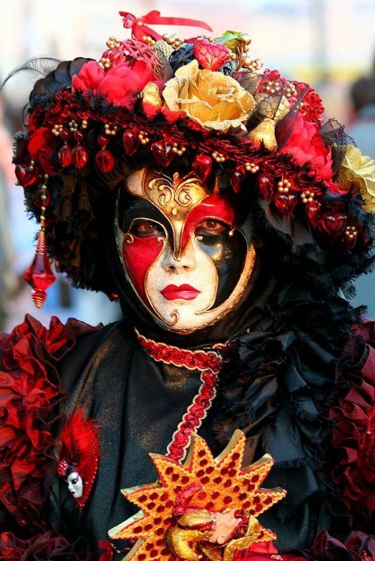 Nice collection of venetian masks (37 pics) - Izismile.com