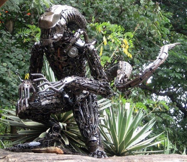Awesome sculptures (9 pics)