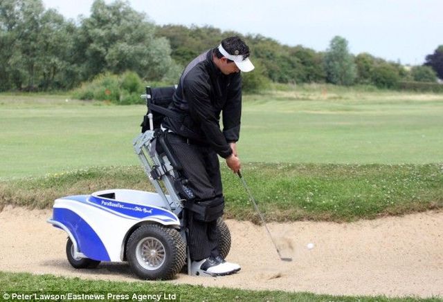 The £10,000 machine which allows paralysed golfer to keep on swinging (3 pics)