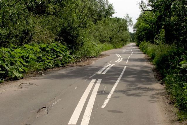 Failed road markings (6 pics)
