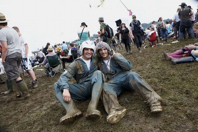 Glastonbury Festival 2009 (34 pics)