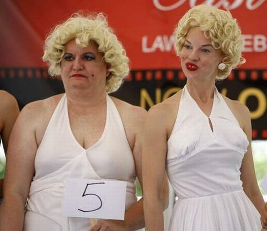 Marilyn Monroe Look-A-Like contest in the Hollywood Casino (17 pics)