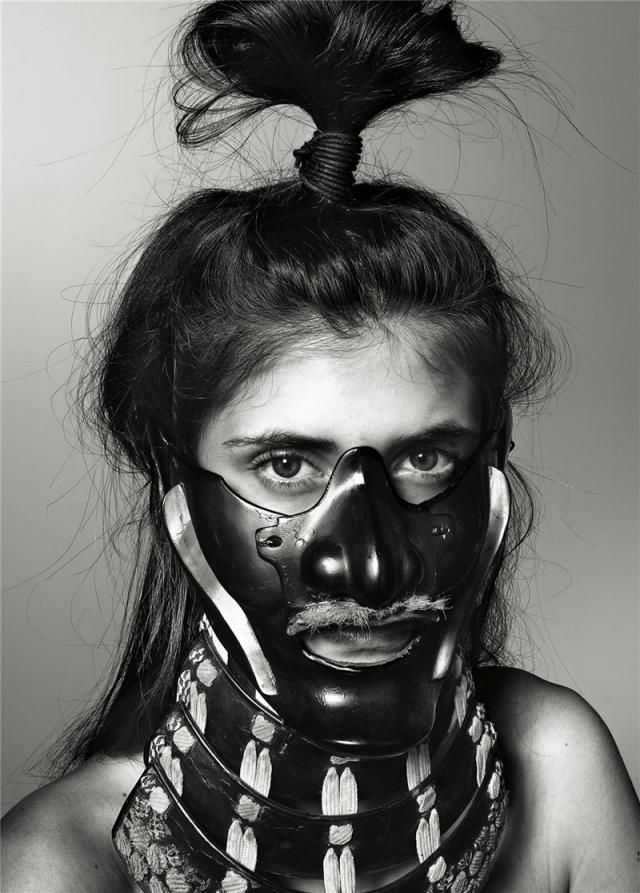 Stunning And Weird Photos Of Masked Women By Richard Burbridge Pics Izismile Com