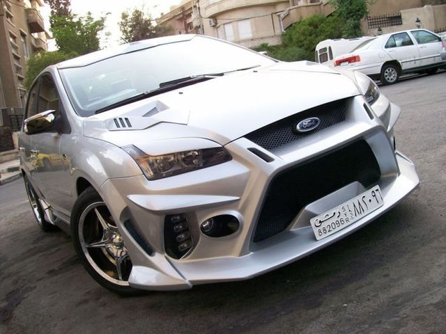 Arabic tuning of a Ford Focus (8 pics)