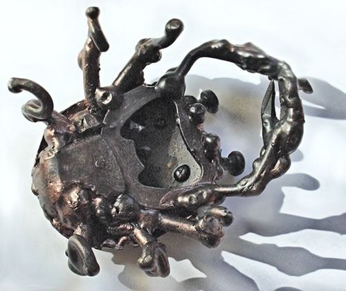 Creative metallic corkscrews and bottle openers (27 pics)