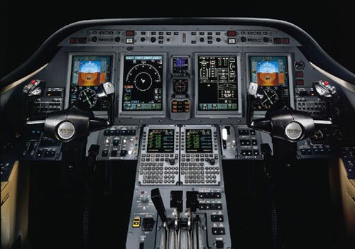 The interior of a private jet Cessna (8 pics)