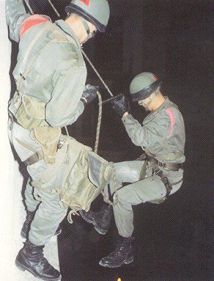 1st Company of the 2nd Foreign Parachute Regiment in France (20 pics)