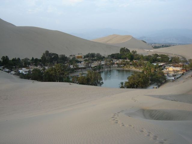 Huacachina - another great destination for summer vacations (38 pics)