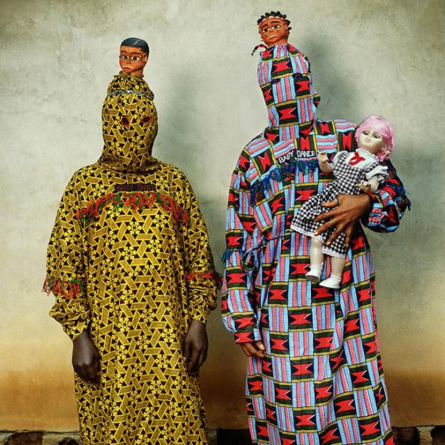Masquerade costumes in West Africa (10 pics)