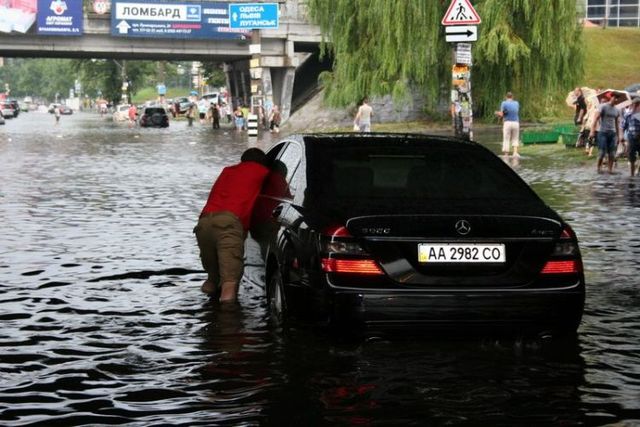 Flood in Kiev (33 pics)