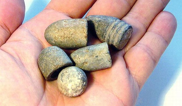 Ancient bullets (7 photos)