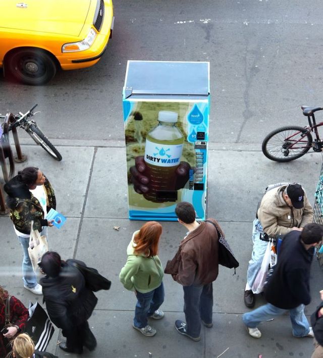 Vending machine with dirty water. Anyone ? (19 pics+1 video)