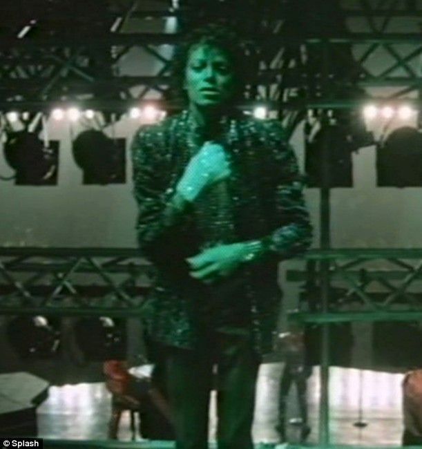 Michael Jackson’s hair on fire in Pepsi advert (12 pics + 1 video)