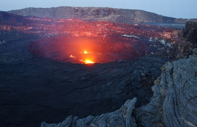 Volcanic eruptions (50 pics)