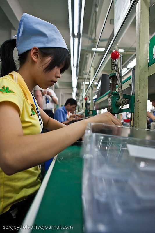 Chinese factories of electronic devices and components (41 pics)