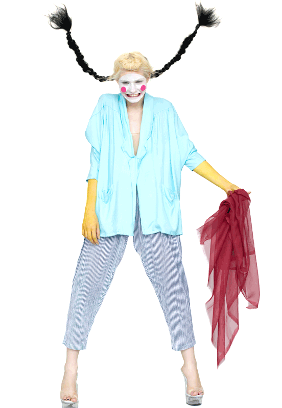 A female clown (7 pics)