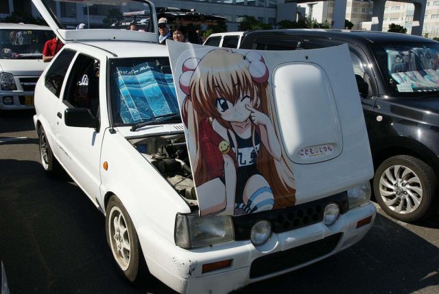 Itasha cars – definitively from Japan! (51 pics)