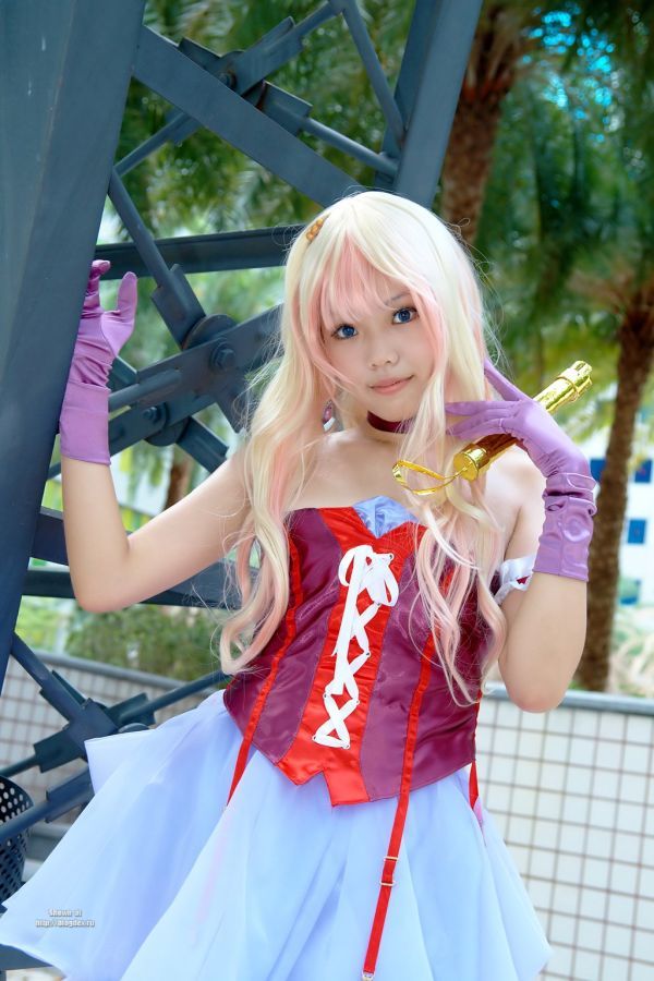 Pretty Asian Girl Shows Us How To Cosplay 32 Pics Izismile