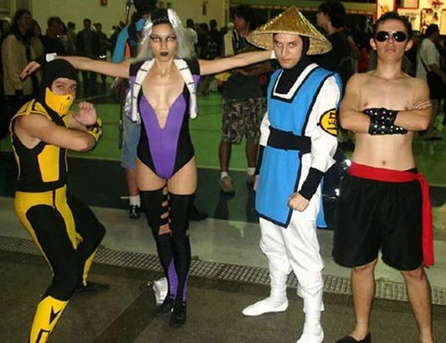 Mortal Kombat and cosplays (21 pics)