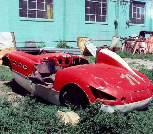 Super cars wrecks (104 pics)