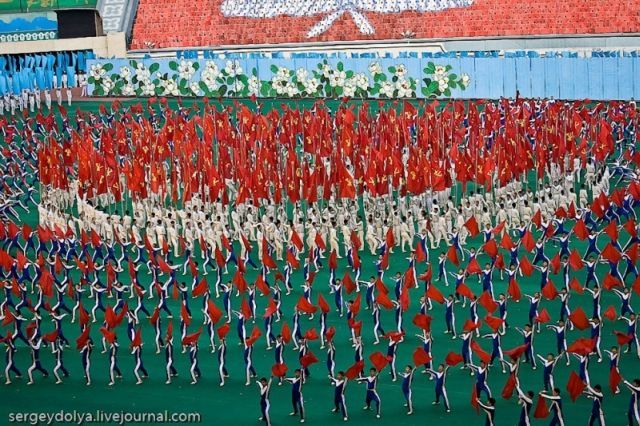 The biggest gymnastic show in the world (47 pics + 1 video)