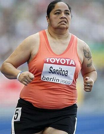 210 lb female Samoan shot-putter participated in World Championships 100m!! (11 pics)