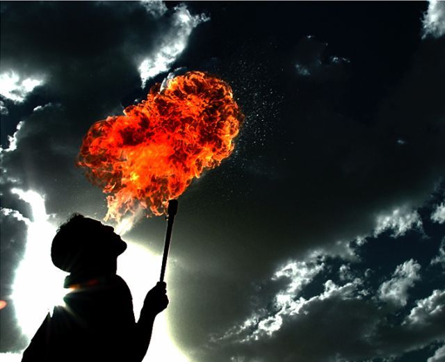‘Play with fire’ (32 pics)