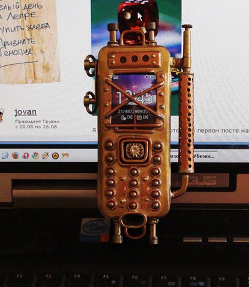 Unusual cell phone (12 pics)