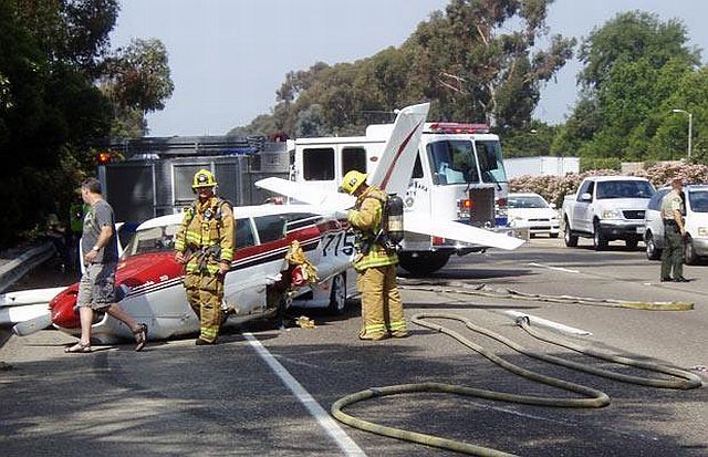 Incident on Highway 101 (10 pics)