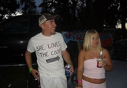 Do you know what said the last T-shirt you put on? (39 pics)