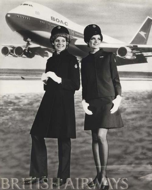 Flight attendants from the past (50 pics)