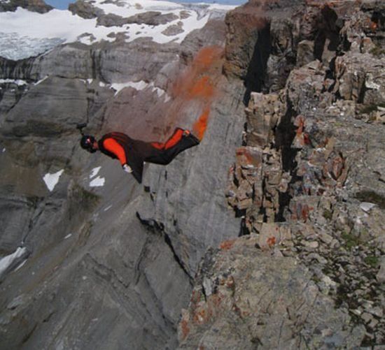 Base jumpers (32 pics)