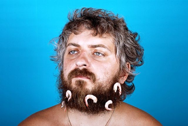 It’s not easy to eat with a beard ;) (9 pics)